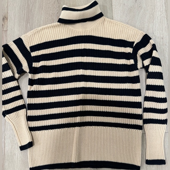 CAbi Black and Tan Knit Sweater - Picture 1 of 3